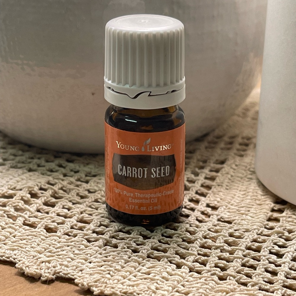 🥕Young Living Pure Essential Oil In Carrot